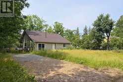 2 OAKWOOD DRIVE | Fenelon Falls Ontario | Slide Image Two