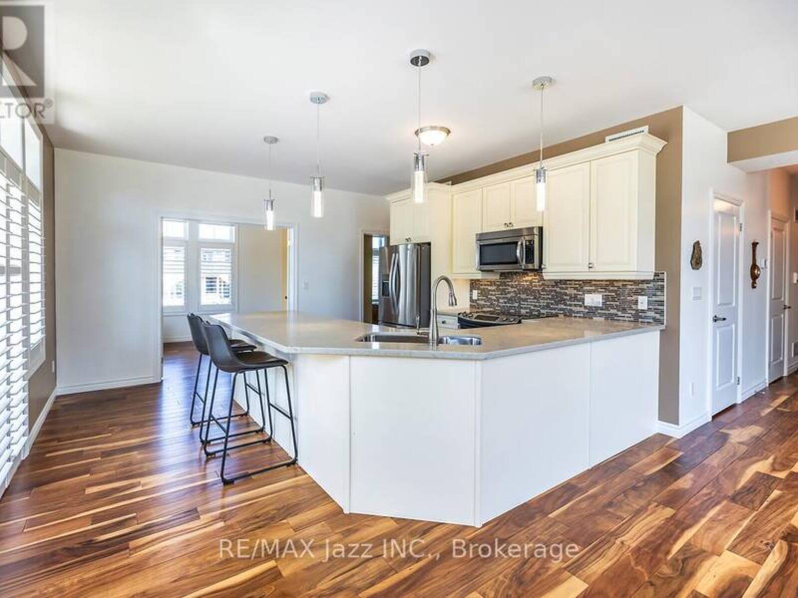 111 - 29 LAKEWOOD CRESCENT, Bobcaygeon, Ontario K0M 1A0