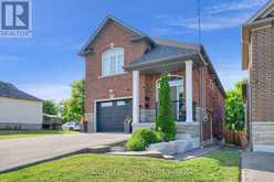398 OLIVE AVENUE | Oshawa Ontario | Slide Image Three