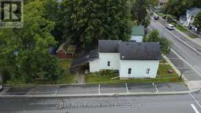 22 OAK STREET | Havelock-Belmont-Methuen Ontario | Slide Image Four
