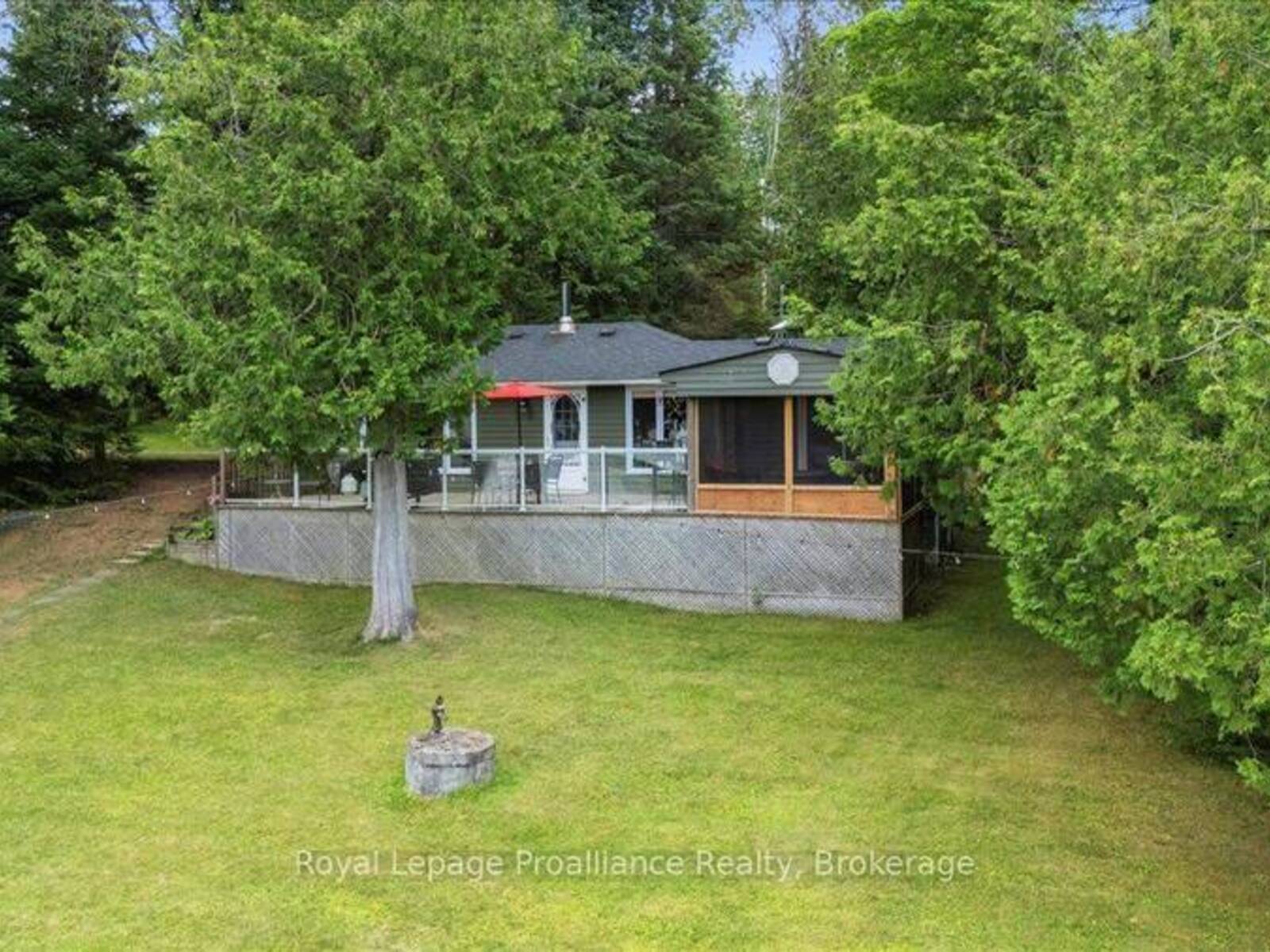 17 HALCOMB LANE, Coe Hill, Ontario K0L 1P0