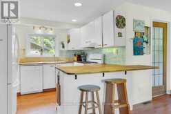 2014 FOXBORO-STIRLING ROAD | Quinte West Ontario | Slide Image Ten