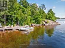 125 MAZINAW LAKE BOAT ACCESS | Addington Highlands Ontario | Slide Image Three
