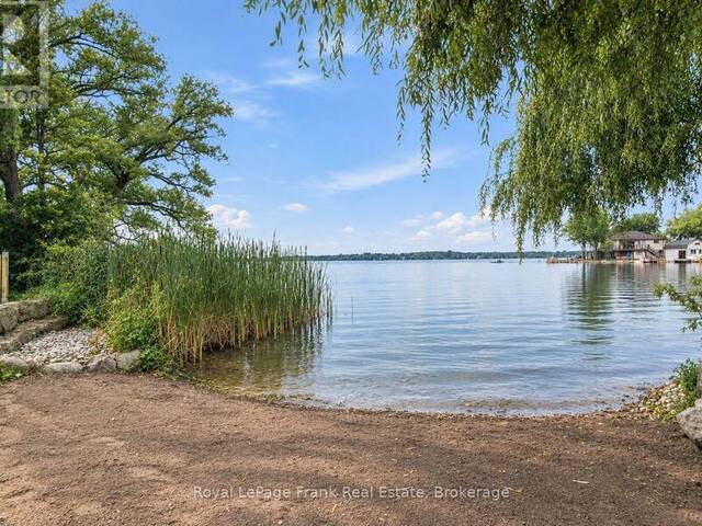 526 VIEW LAKE ROAD Kawartha Lakes Ontario, L0B 1K0 - 5 Bedrooms Waterfront Home For sale