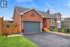 831 LAVIS STREET | Oshawa Ontario | Slide Image Three