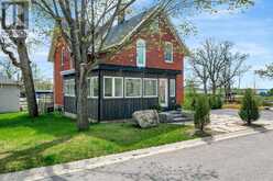 45 OAK STREET | Fenelon Falls Ontario | Slide Image Three