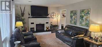 150 LOFTY PINES CRESCENT | Gravenhurst Ontario | Slide Image Ten