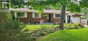 150 LOFTY PINES CRESCENT | Gravenhurst Ontario | Slide Image One