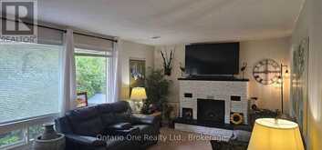 150 LOFTY PINES CRESCENT | Gravenhurst Ontario | Slide Image Eight