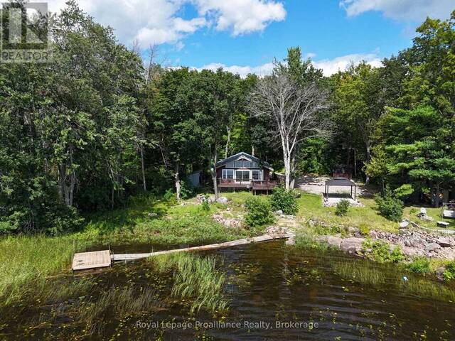 214 LAKEVIEW LANE Tweed Ontario, K0K 3J0 - 3 Bedrooms Waterfront Home For sale