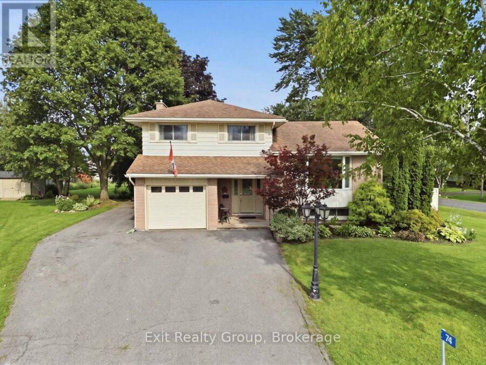 74 BURNS AVENUE, Quinte West, Ontario K8R 1G3