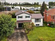 5 HARBOURVIEW CRESCENT | Prince Edward Ontario | Slide Image Two