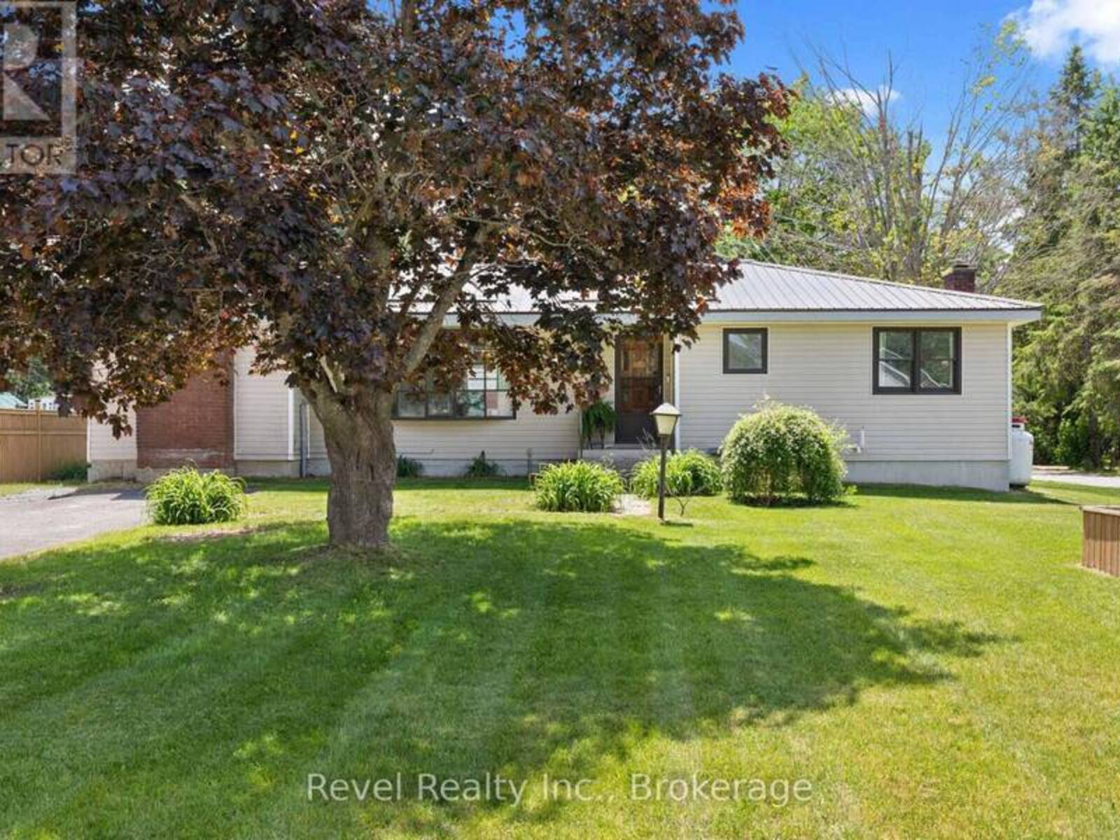 101 BOLSOVER ROAD, Kawartha Lakes, Ontario K0M 1B0