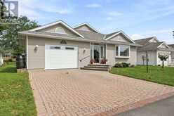 6 HERITAGE DRIVE | Prince Edward Ontario | Slide Image Three