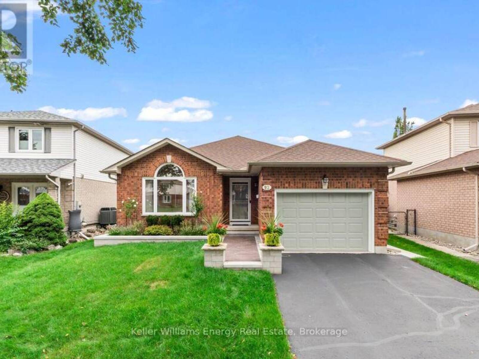 92 GEORGE REYNOLDS DRIVE, Clarington, Ontario L1E 2E8