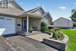 65 DIVISION STREET | Alnwick-Haldimand Ontario | Slide Image Four