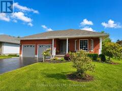 46 LAKE BREEZE COURT Prince Edward Ontario, K0K 3L0