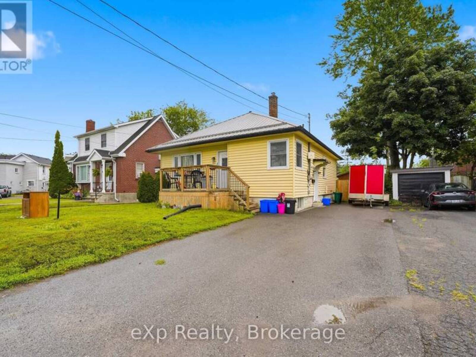 17 BURTON STREET, Belleville, Ontario K8P 1E5