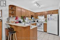 21 - 22 CHARLES COURT | North Kawartha Ontario | Slide Image Five
