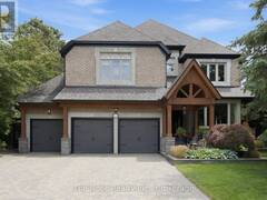 1018 LOCKWOOD CIRCLE Newmarket Ontario, L3X 1M2