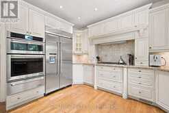 1018 LOCKWOOD CIRCLE | Newmarket Ontario | Slide Image Eight