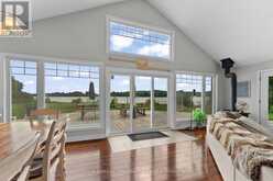 137 LAKESHORE DRIVE | Madawaska Valley Ontario | Slide Image Ten