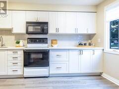 340 POMPANO COURT Oshawa Ontario, L1K 1M9