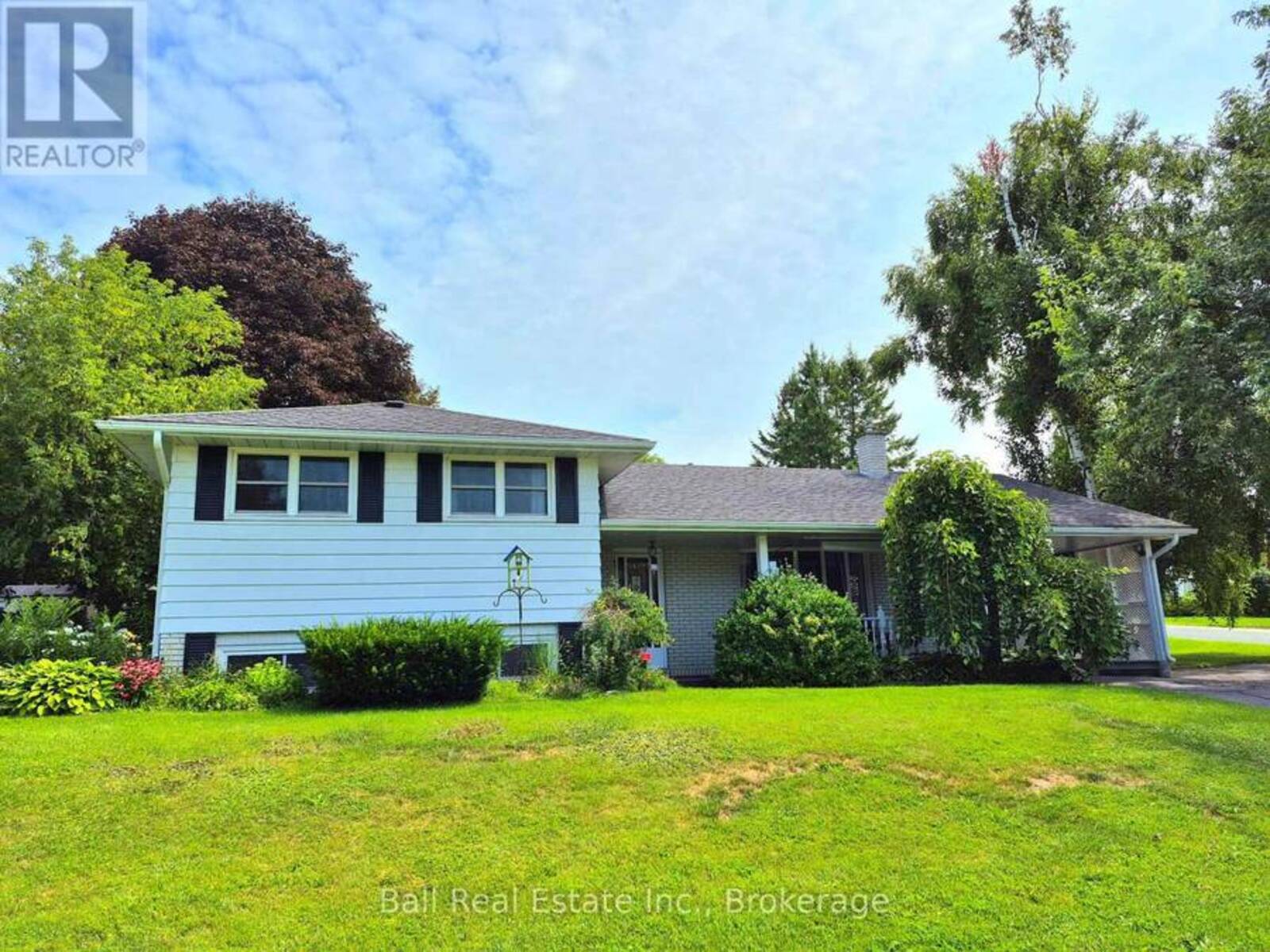 220 IRETON STREET, Campbellford, Ontario K0L 1L0