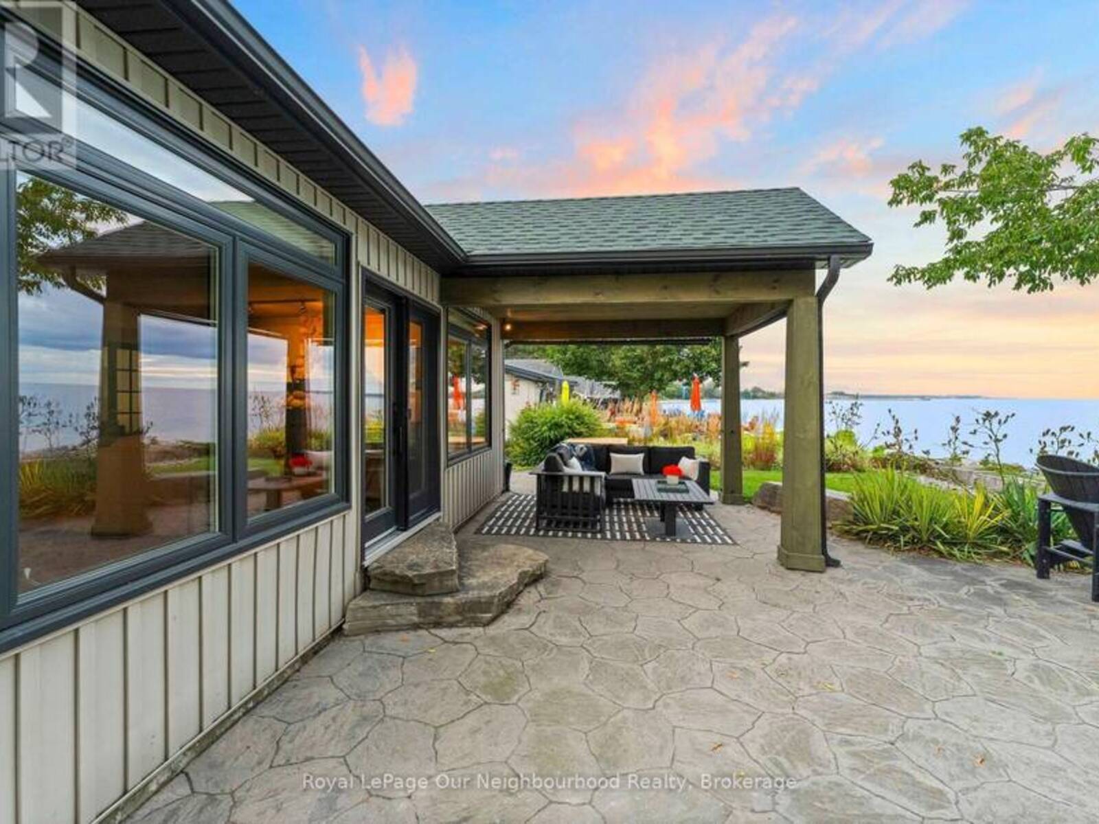 121 CEDAR CREST BEACH ROAD, Clarington, Ontario L1C 3K3