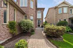 41 WINTERBERRY DRIVE | Whitby Ontario | Slide Image Three