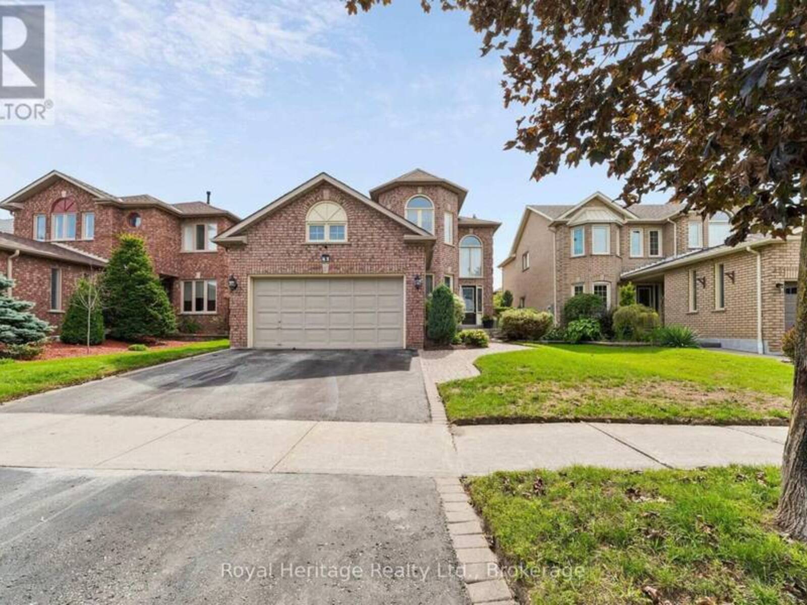 41 WINTERBERRY DRIVE, Whitby, Ontario L1R 1Z2