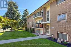 300 ATHOL STREET | Whitby Ontario | Slide Image Three