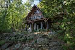 2010 SHABOMEKA LAKE | Addington Highlands Ontario | Slide Image Three
