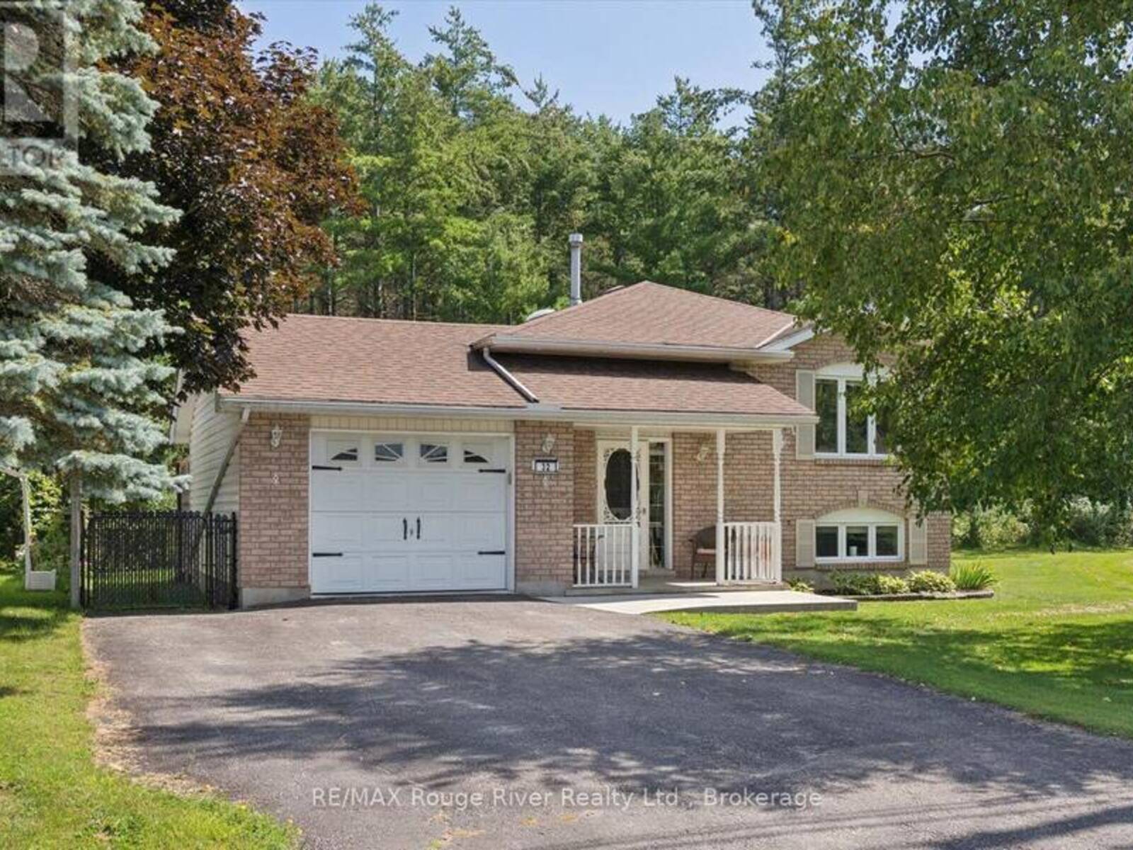 32 SOUTH MALONEY STREET, Marmora, Ontario K0K 2M0