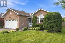 1633 ERINDALE CRESCENT | Oshawa Ontario | Slide Image Two