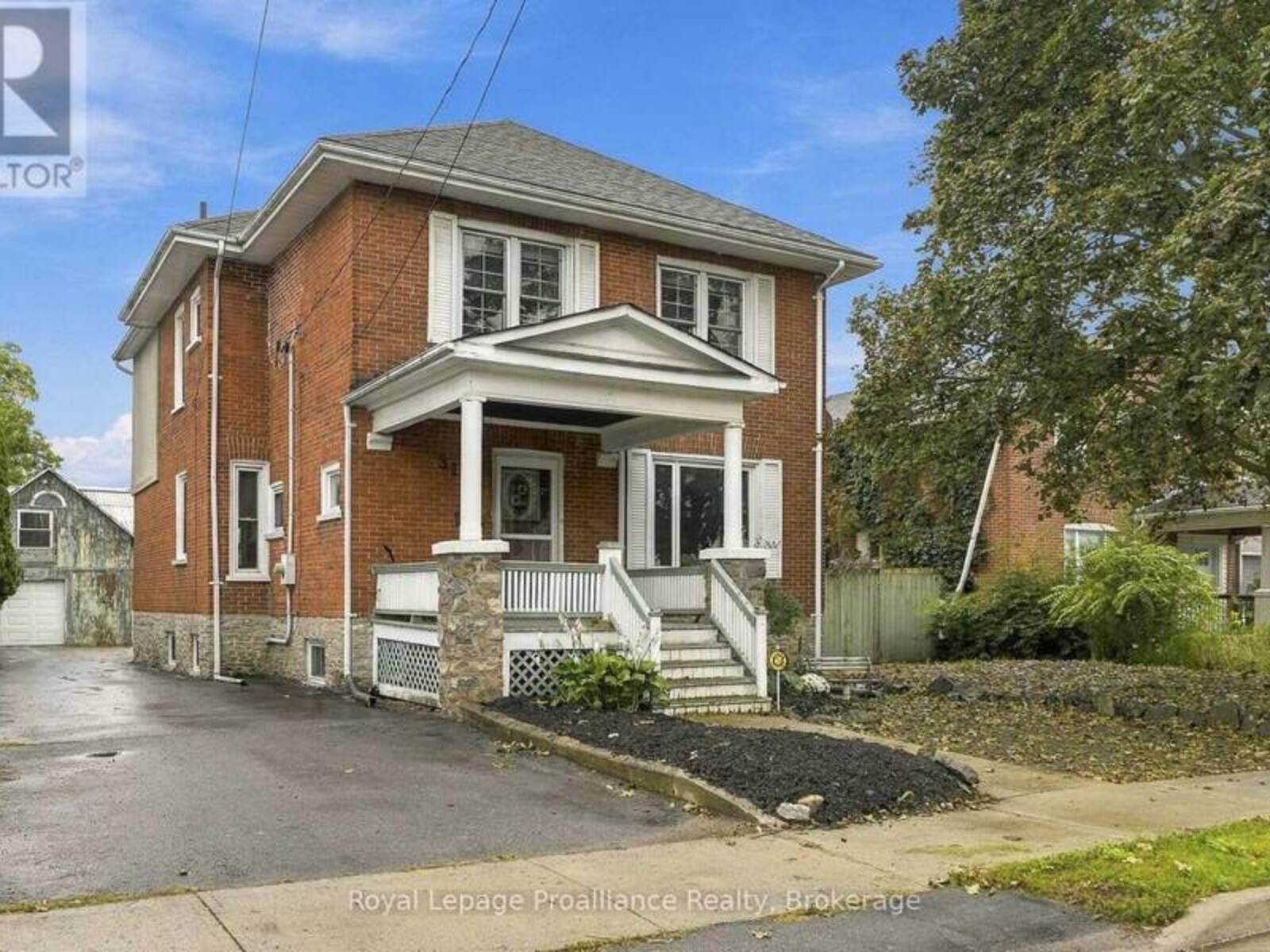 31 GROVE STREET, Belleville, Ontario K8P 1W1