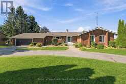 61 BLUEWATER AVENUE | Lindsay Ontario | Slide Image Two