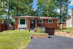 313 LINDAN AVENUE | Peterborough Ontario | Slide Image Five