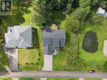 88 WALDWEG | Scugog Ontario | Slide Image Three