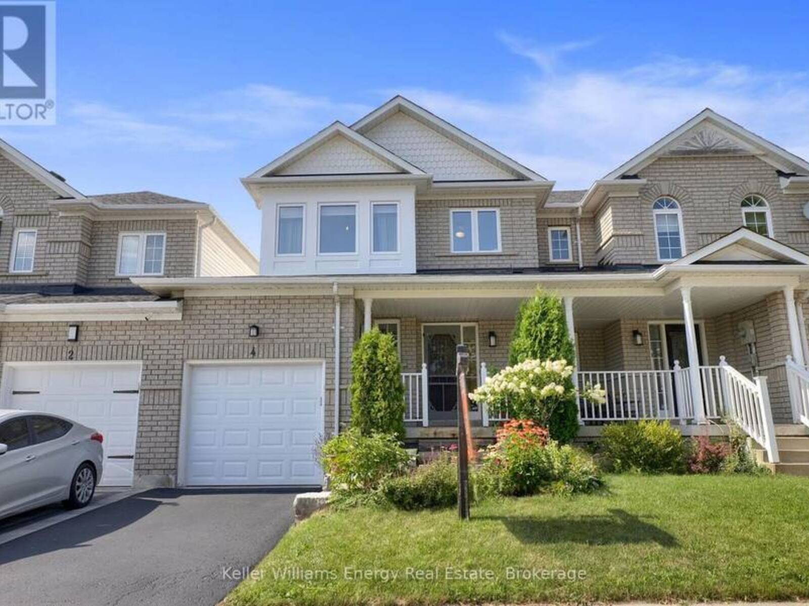 4 PRIMEAU AVENUE, Whitby, Ontario L1M 2B7