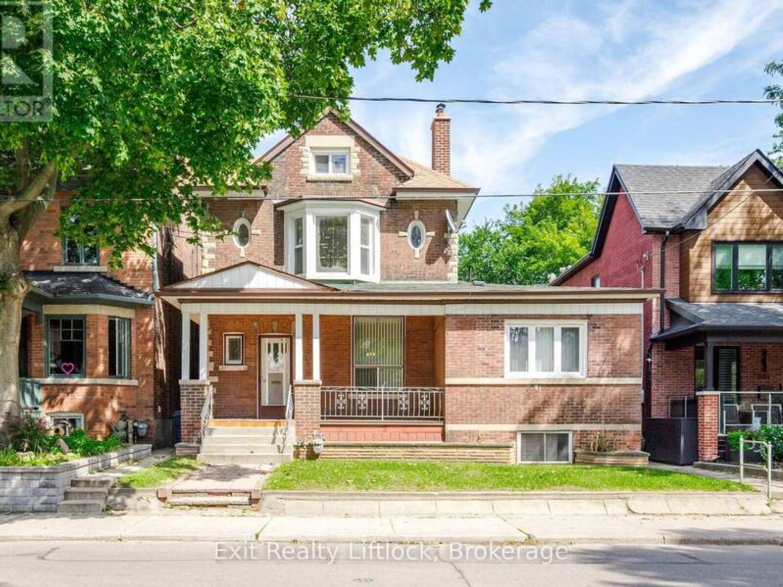 843 LOGAN AVENUE, Toronto, Ontario M4K 3E2