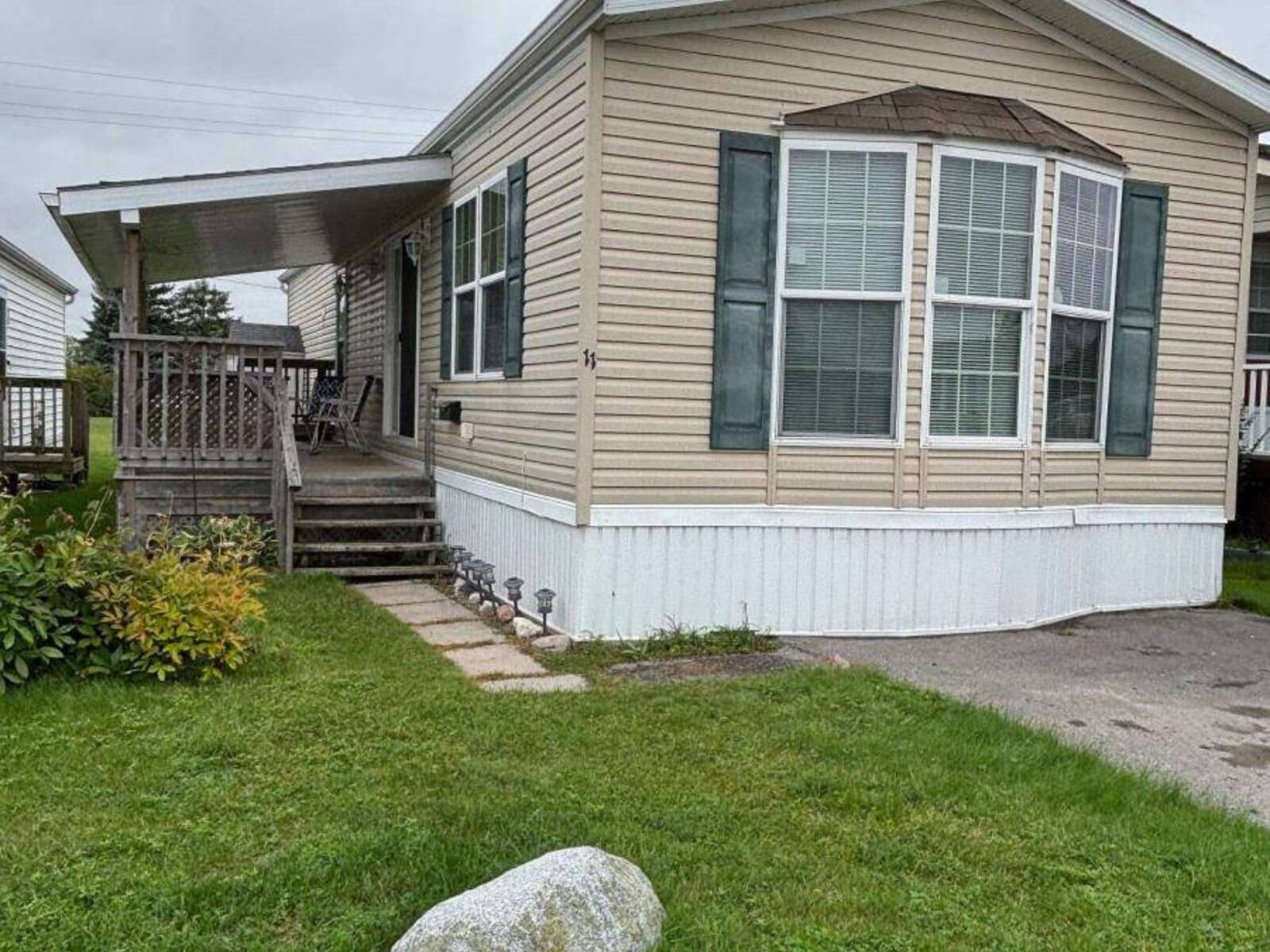 11 - 311 DUNDAS STREET E, Quinte West, Ontario K8V 1M1