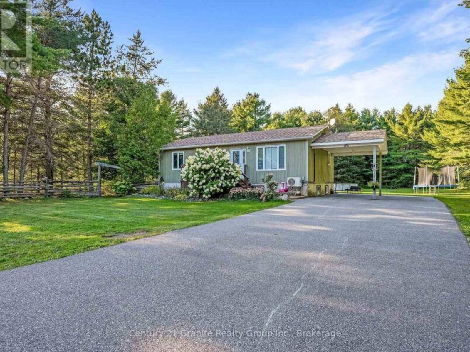 528 SOUTH BAPTISTE LAKE ROAD, Bancroft, Ontario K0L 1C0