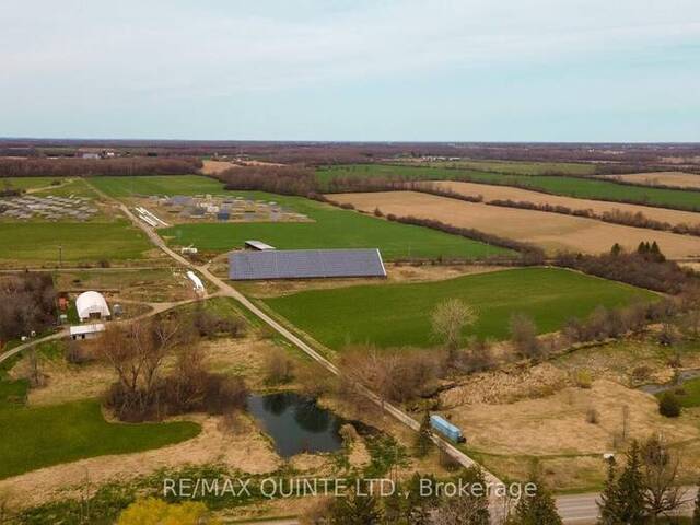15860 LOYALIST PARKWAY Prince Edward Ontario, K0K 1G0 - Farm For Sale