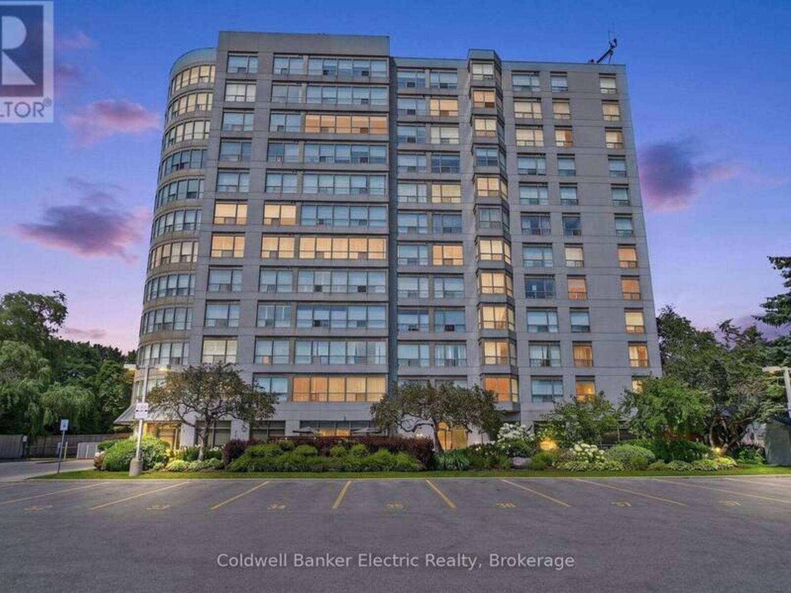1011 - 712 ROSSLAND ROAD E, Whitby, Ontario L1N 9E8