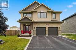 32 WALNUT CRESCENT | Belleville Ontario | Slide Image Two