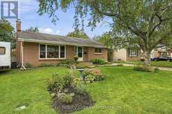 50 LAMBERT DRIVE | Belleville Ontario | Slide Image Three