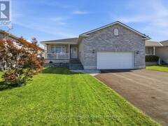 35 FOREST VALLEY DRIVE Quinte West Ontario, K0K 2C0