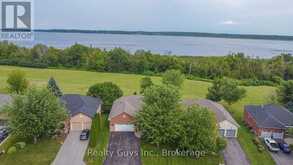 16 CRESCENT MOON LANE | Scugog Ontario | Slide Image One
