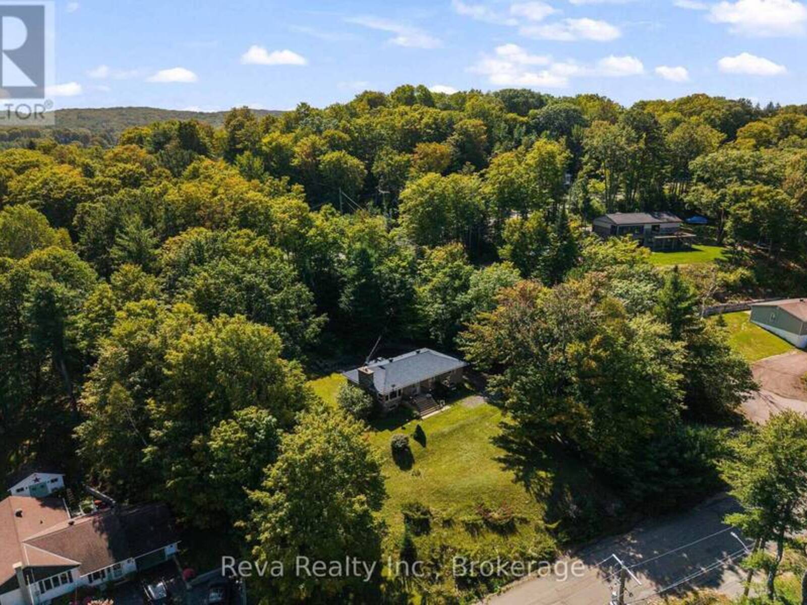 7 FOREST HILL ROAD, Bancroft, Ontario K0L 1C0